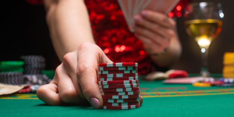 Pok Deng dễ hiểu, tạo hứng cho người tham gia